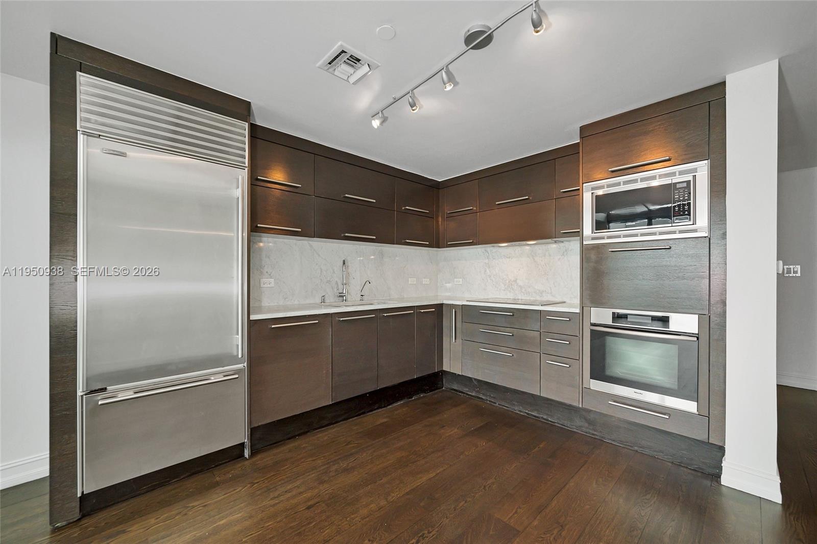 900 Biscayne Blvd 909 Property Photo 10