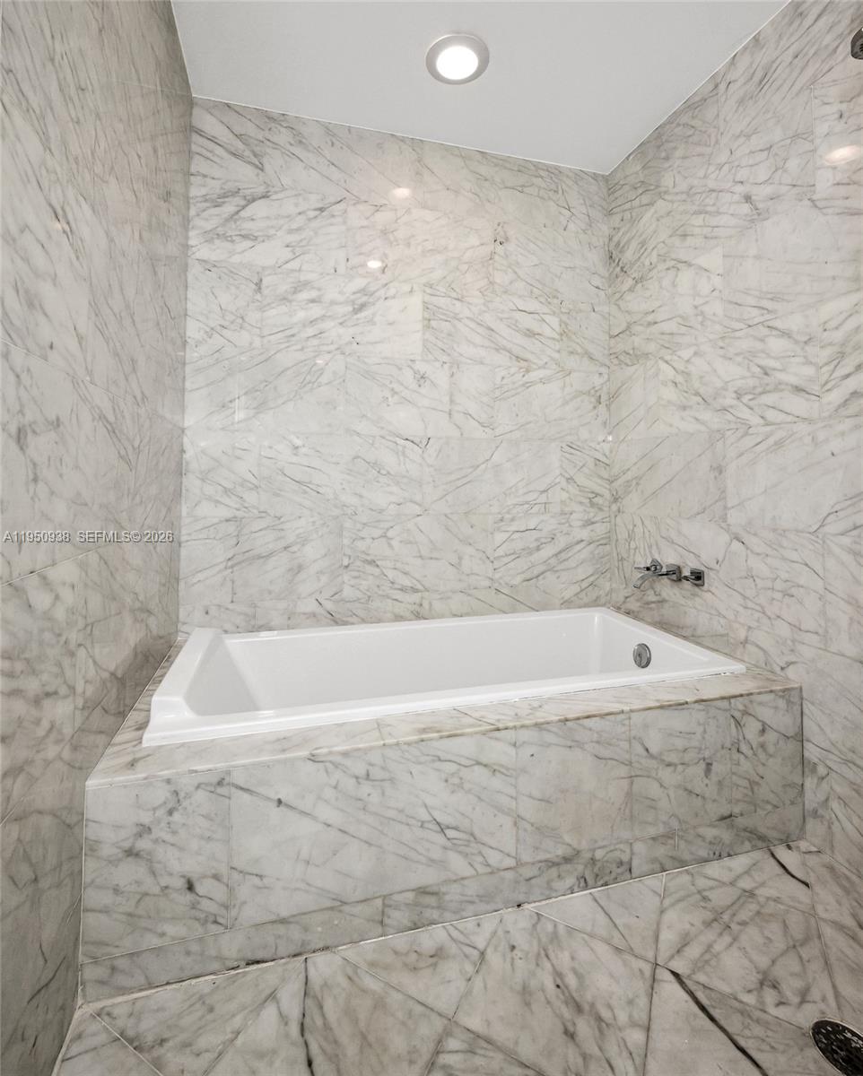 900 Biscayne Blvd 909 Property Photo 35