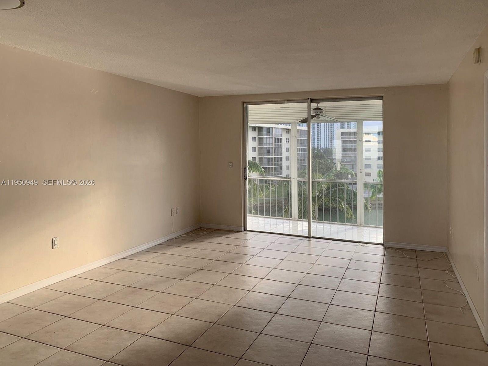 2855 Leonard Dr H404 Property Photo 2