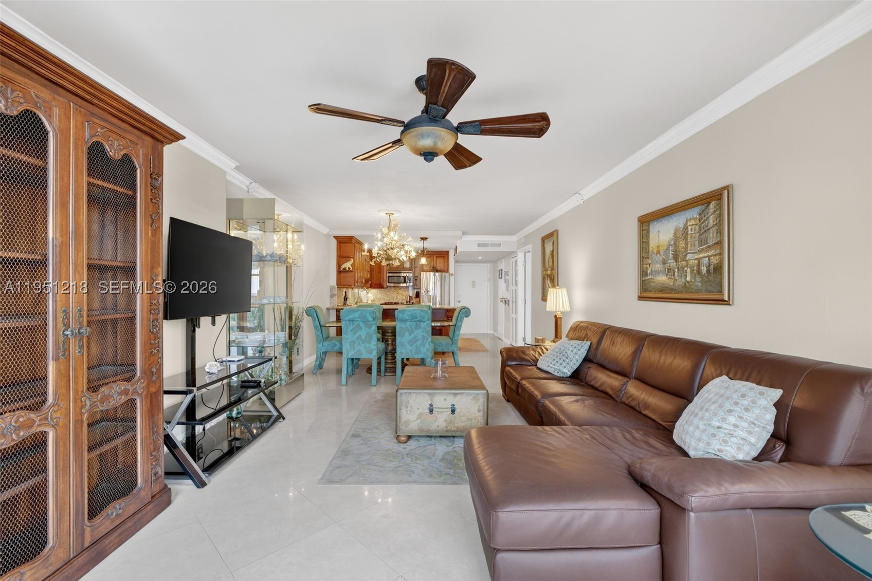 1000 Parkview Dr 806 Property Photo 15