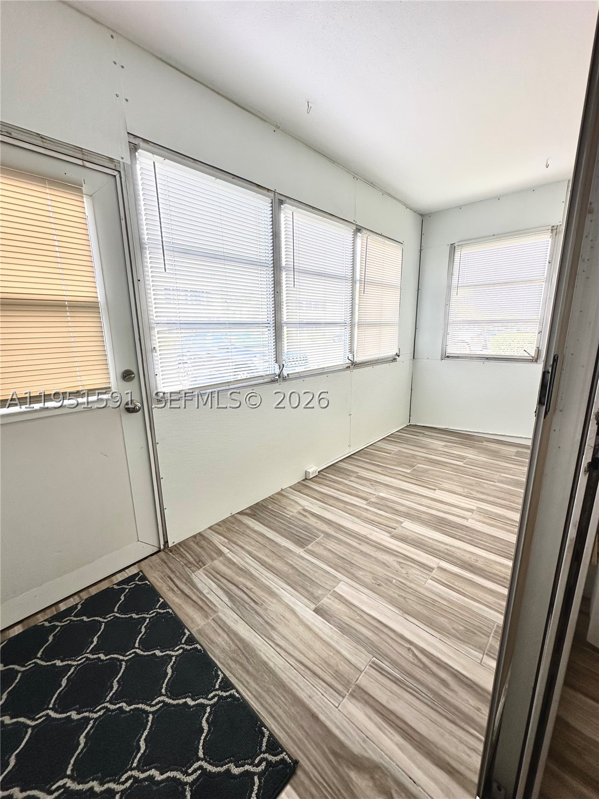58 Monaco B 58 Property Photo 10