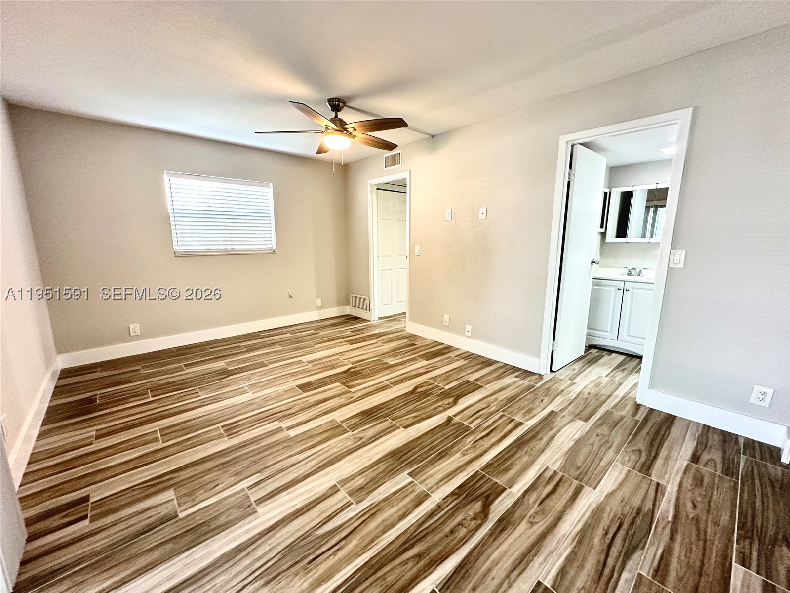 58 Monaco B 58 Property Photo 13