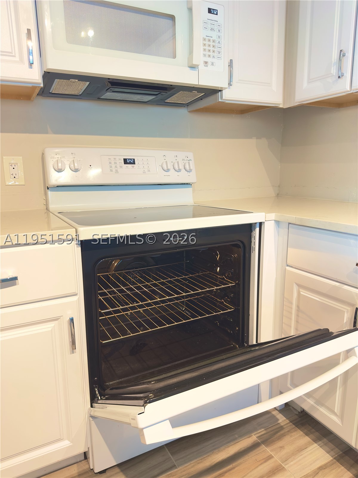 58 Monaco B 58 Property Photo 14