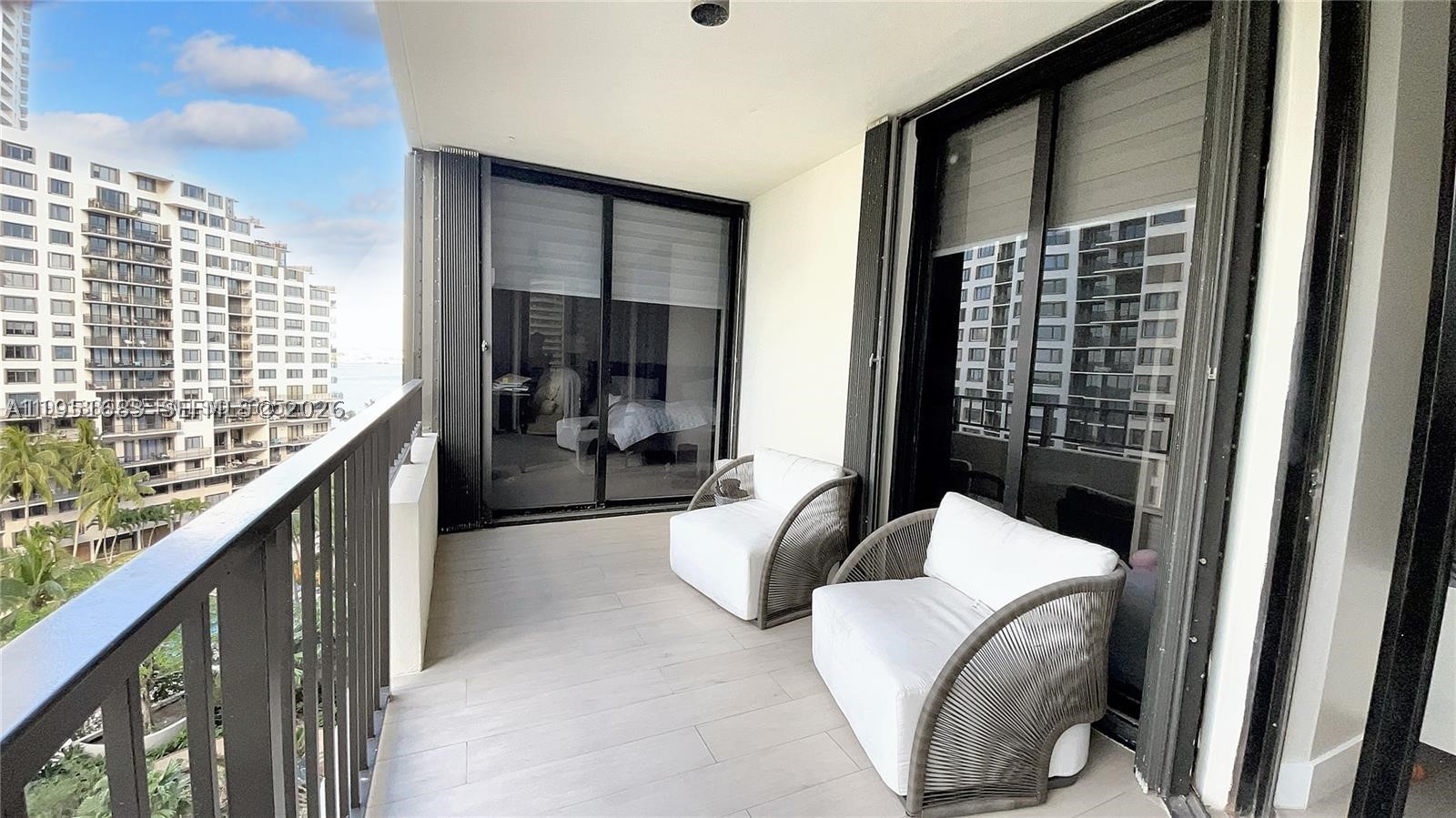 520 Brickell Key Dr A1010 Property Photo 4