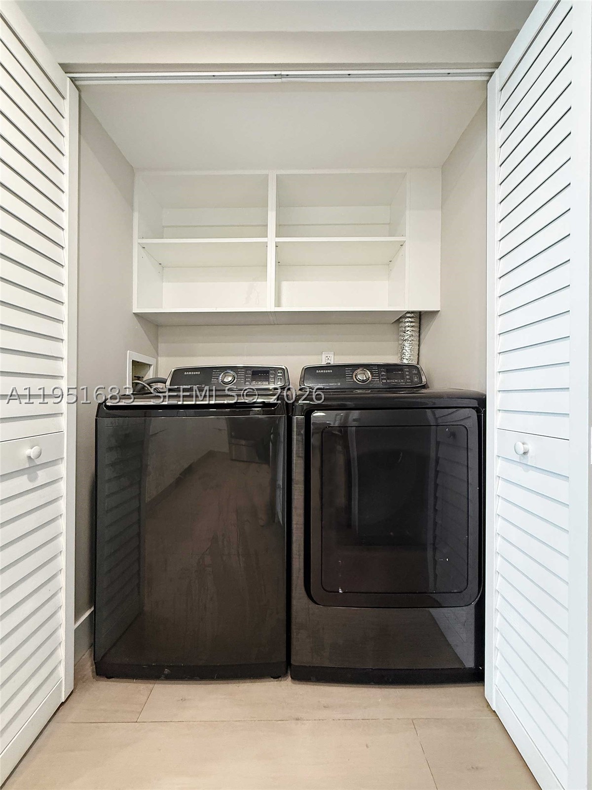 520 Brickell Key Dr A1010 Property Photo 30