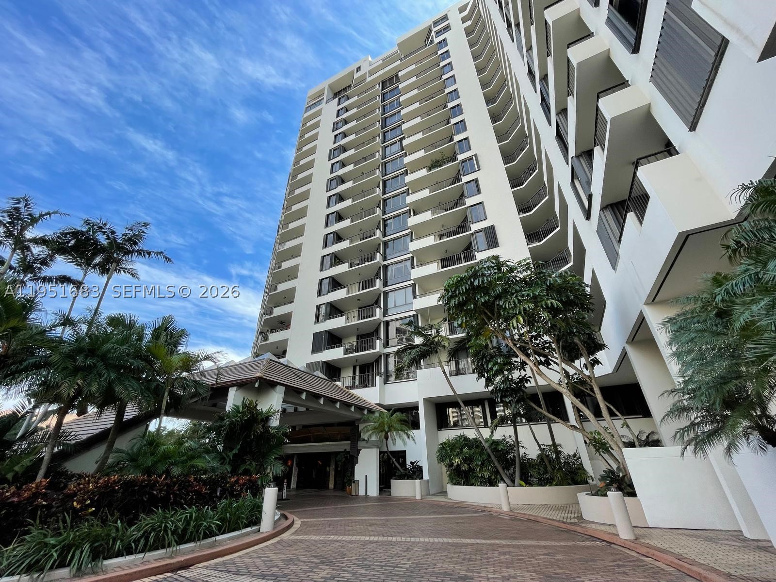520 Brickell Key Dr A1010 Property Photo 32