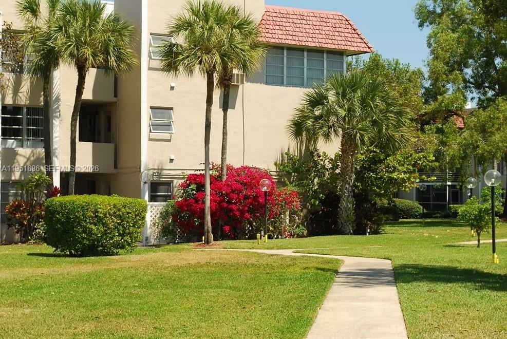 3531 Inverrary Dr 107 Property Photo 28