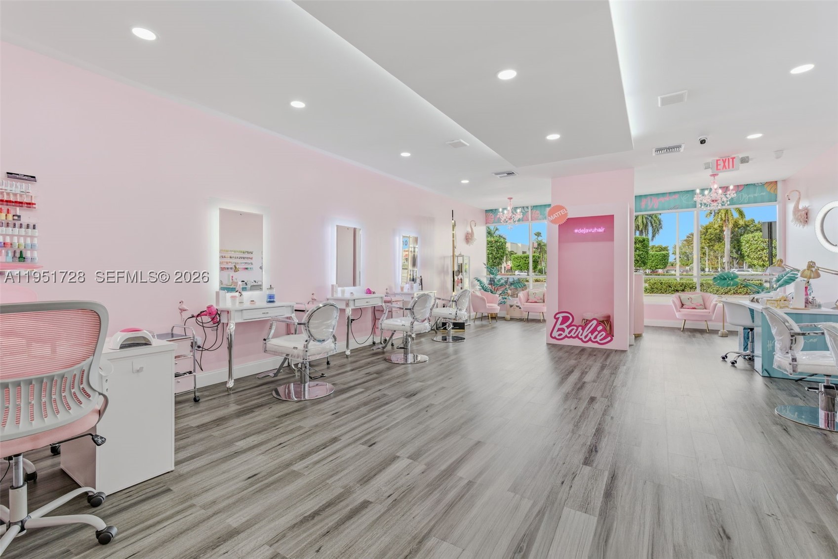 A11951728 Property Photo 9