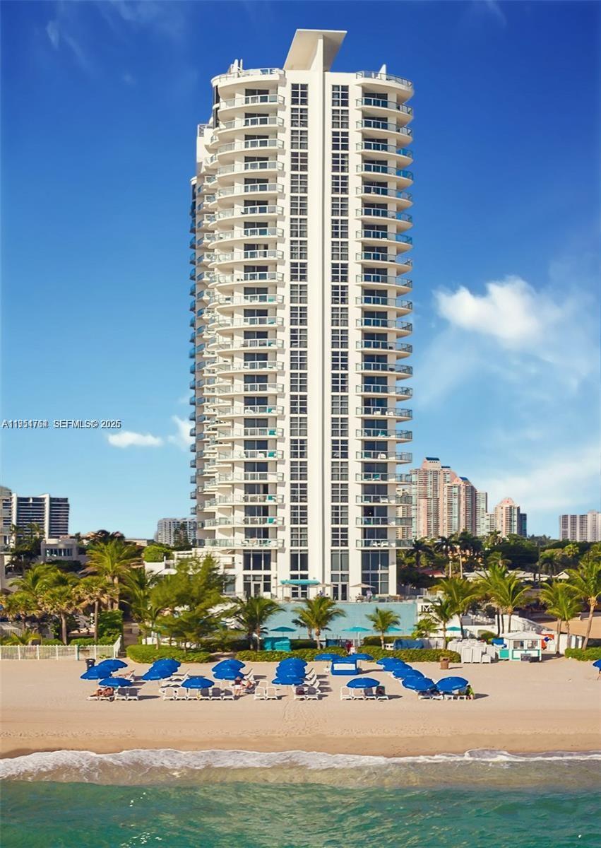 18683 Collins Ave 1110 Property Photo 11