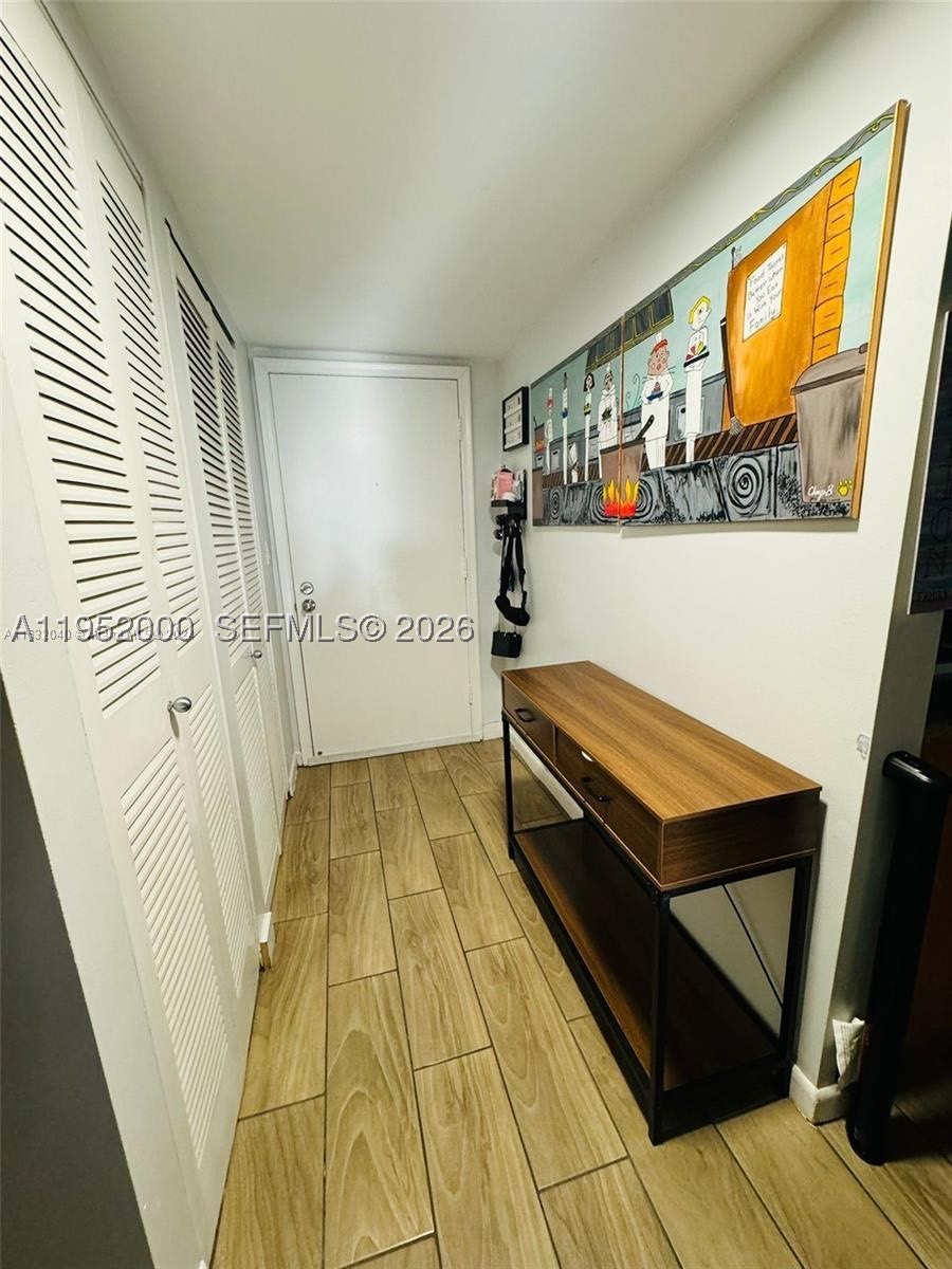 4111 Stirling Rd 308 Property Photo 25