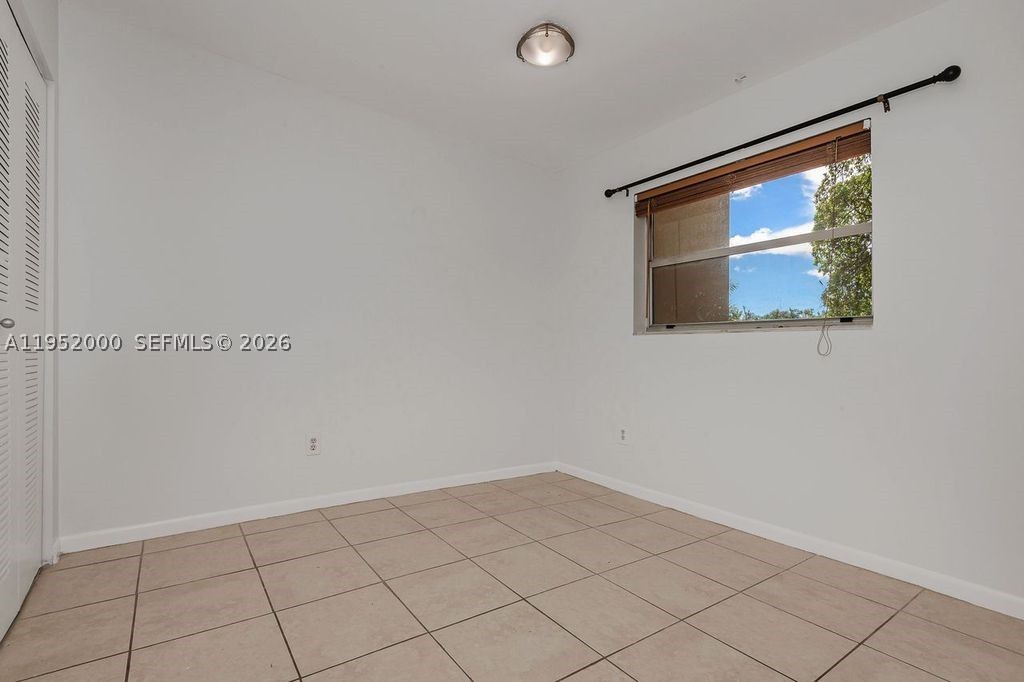 4111 Stirling Rd 308 Property Photo 31