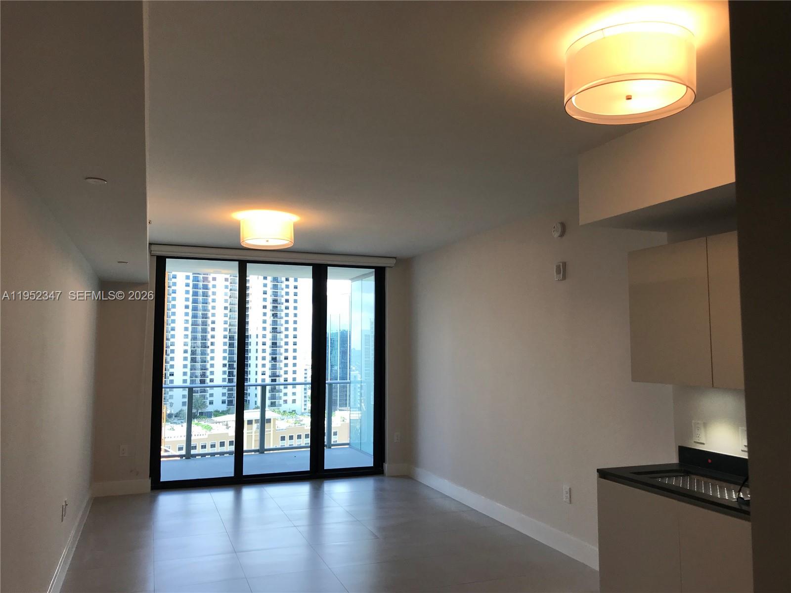 1010 Brickell Ave 2110 Property Photo 2