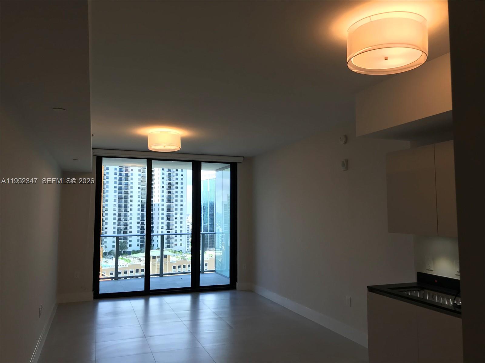 1010 Brickell Ave 2110 Property Photo 4