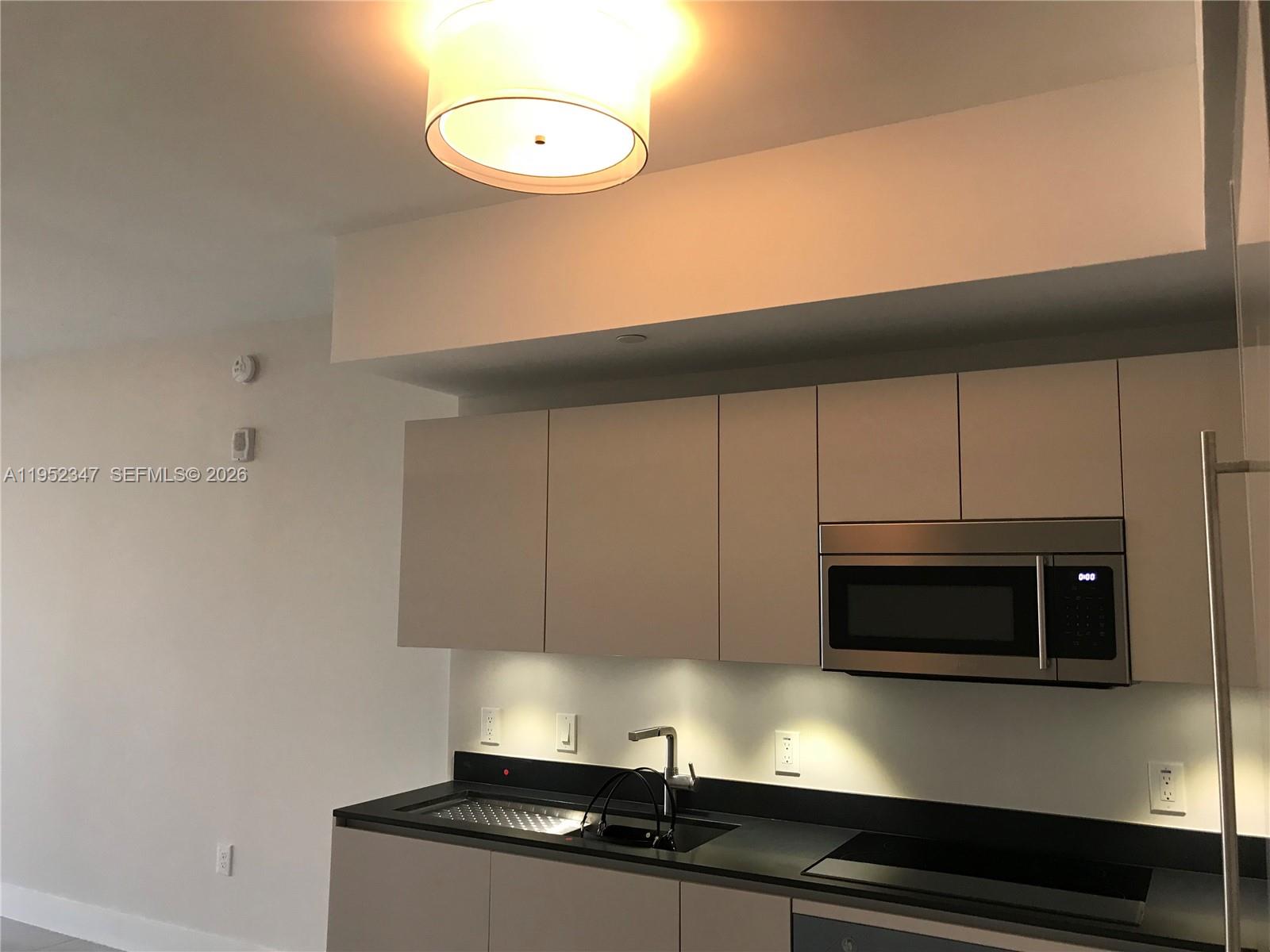 1010 Brickell Ave 2110 Property Photo 29