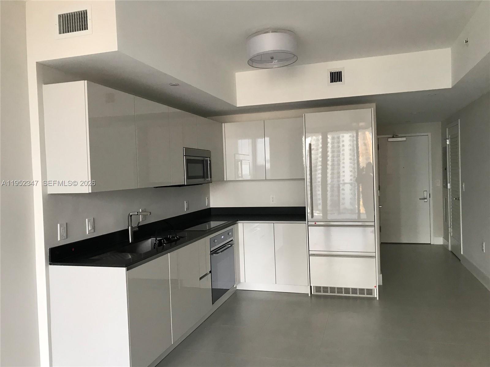 1010 Brickell Ave 2110 Property Photo 34