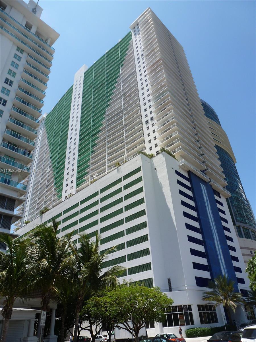 1200 Brickell Bay Dr 1712 Property Photo 1