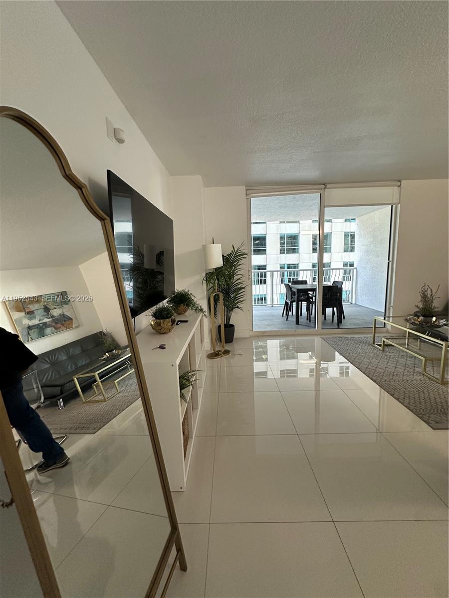 1200 Brickell Bay Dr 1712 Property Photo 9