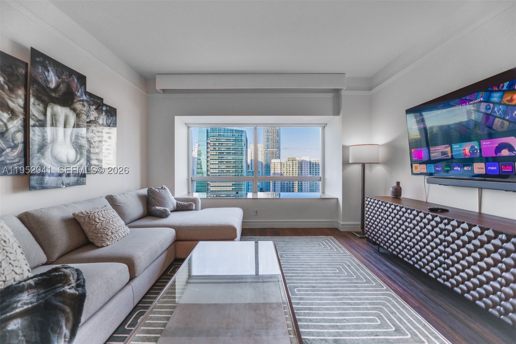 1435 Brickell Ave 3510 Property Photo 3