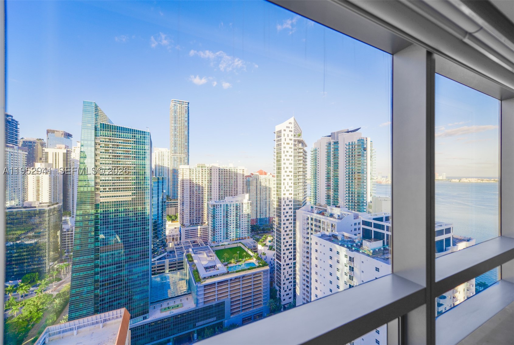 1435 Brickell Ave 3510 Property Photo 4
