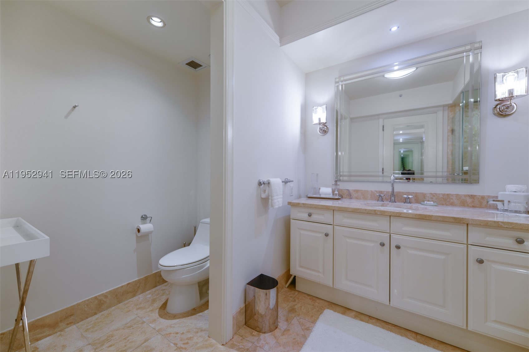 1435 Brickell Ave 3510 Property Photo 13