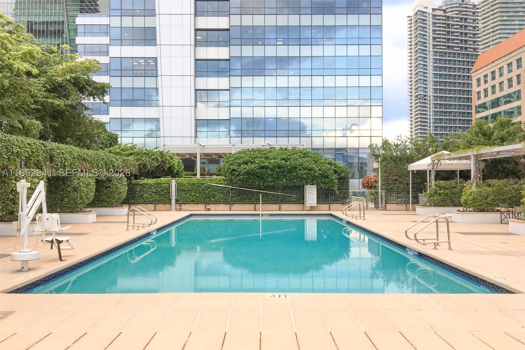 1435 Brickell Ave 3510 Property Photo 24
