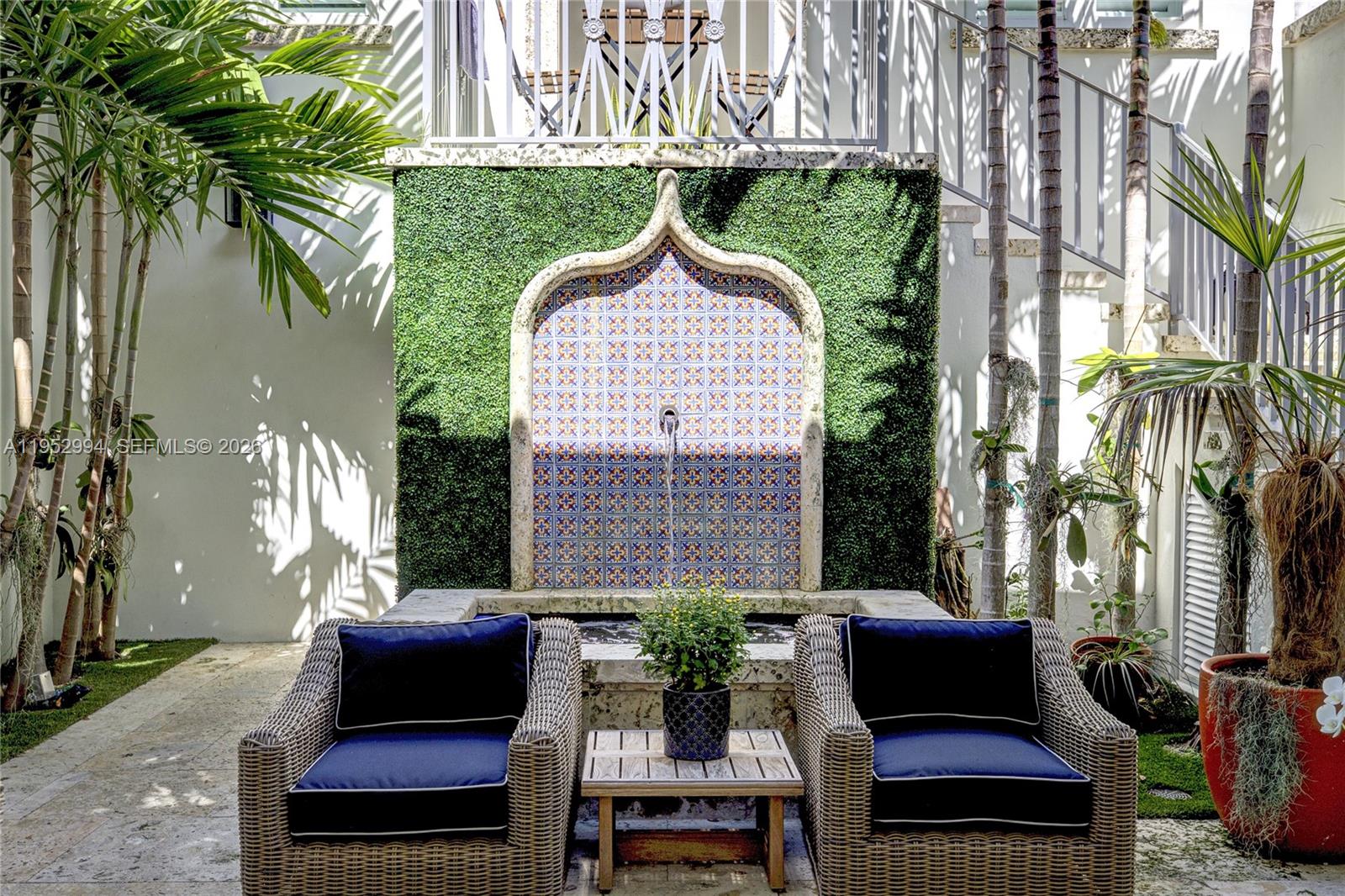 641 Almeria Ave Property Photo 13