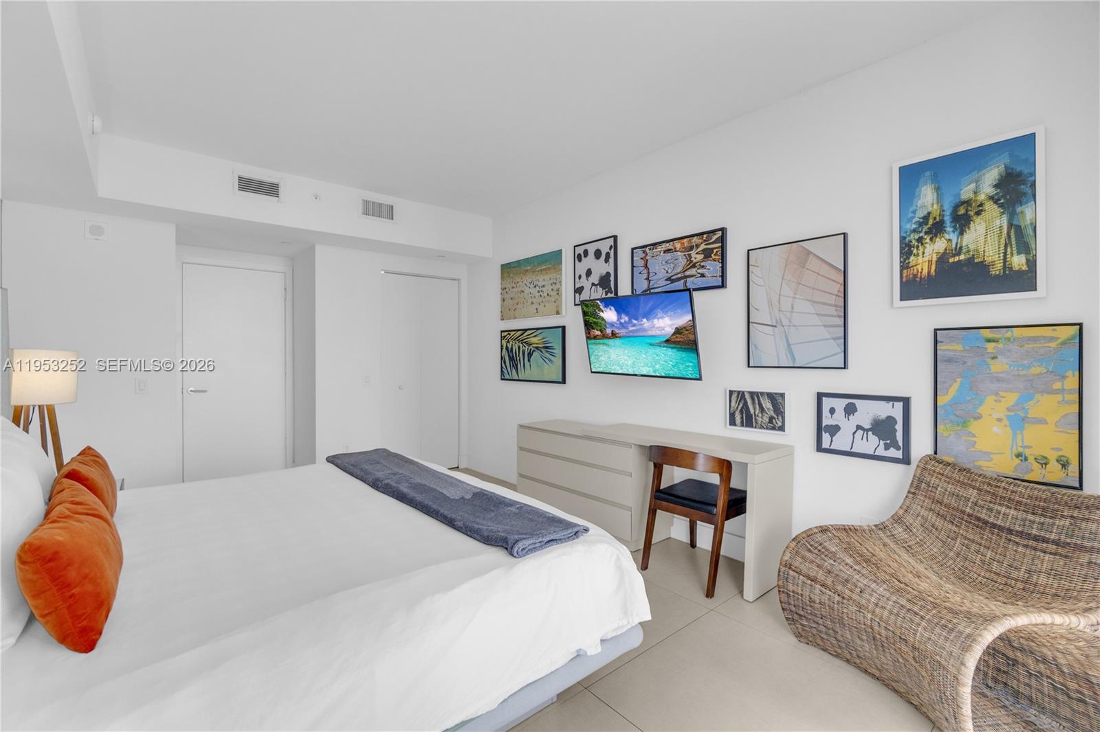 4111 S Ocean Dr 1507 Property Photo 13