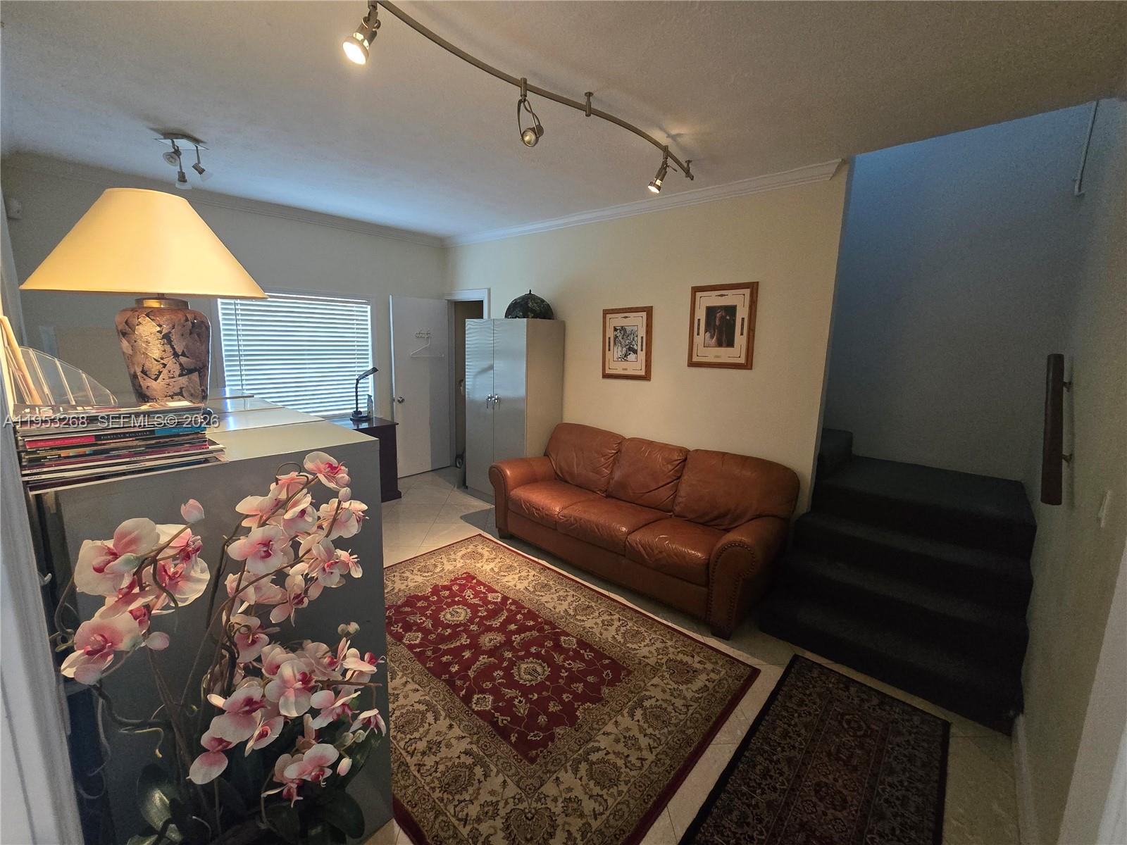 2555 Polk St Property Photo 14