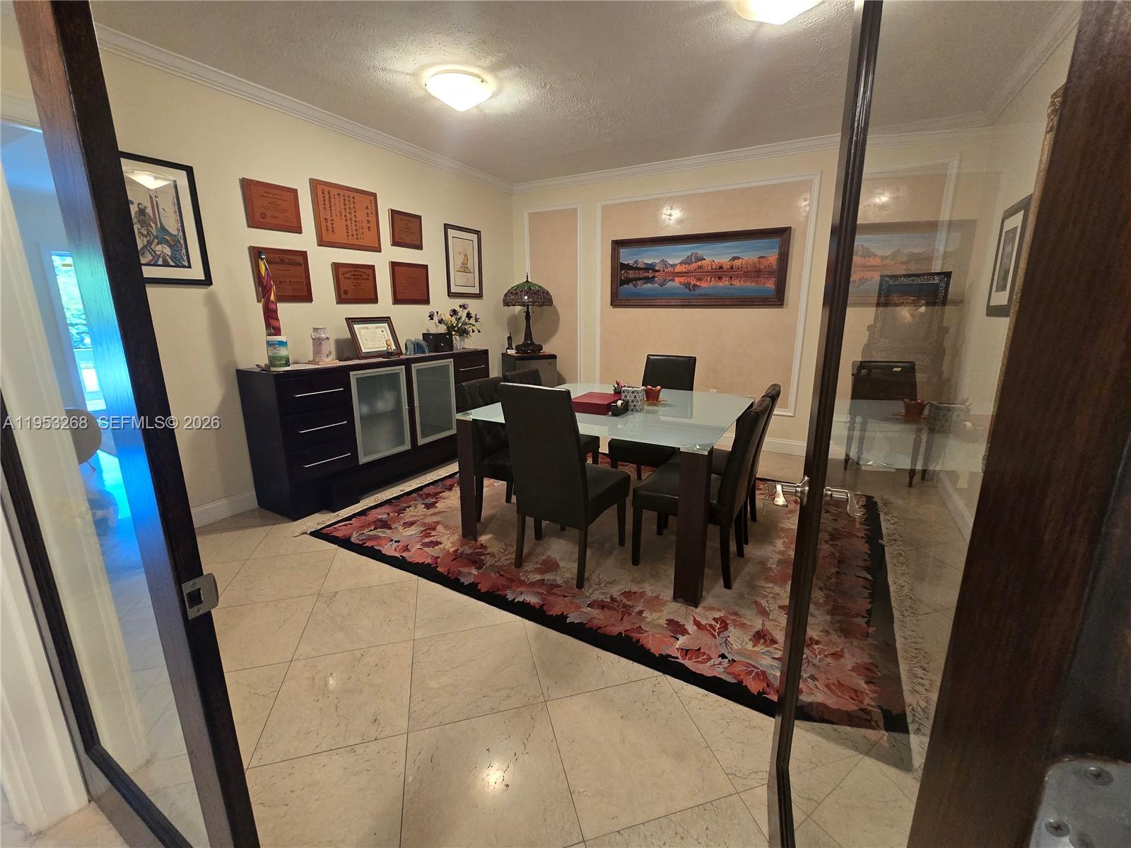 2555 Polk St Property Photo 17