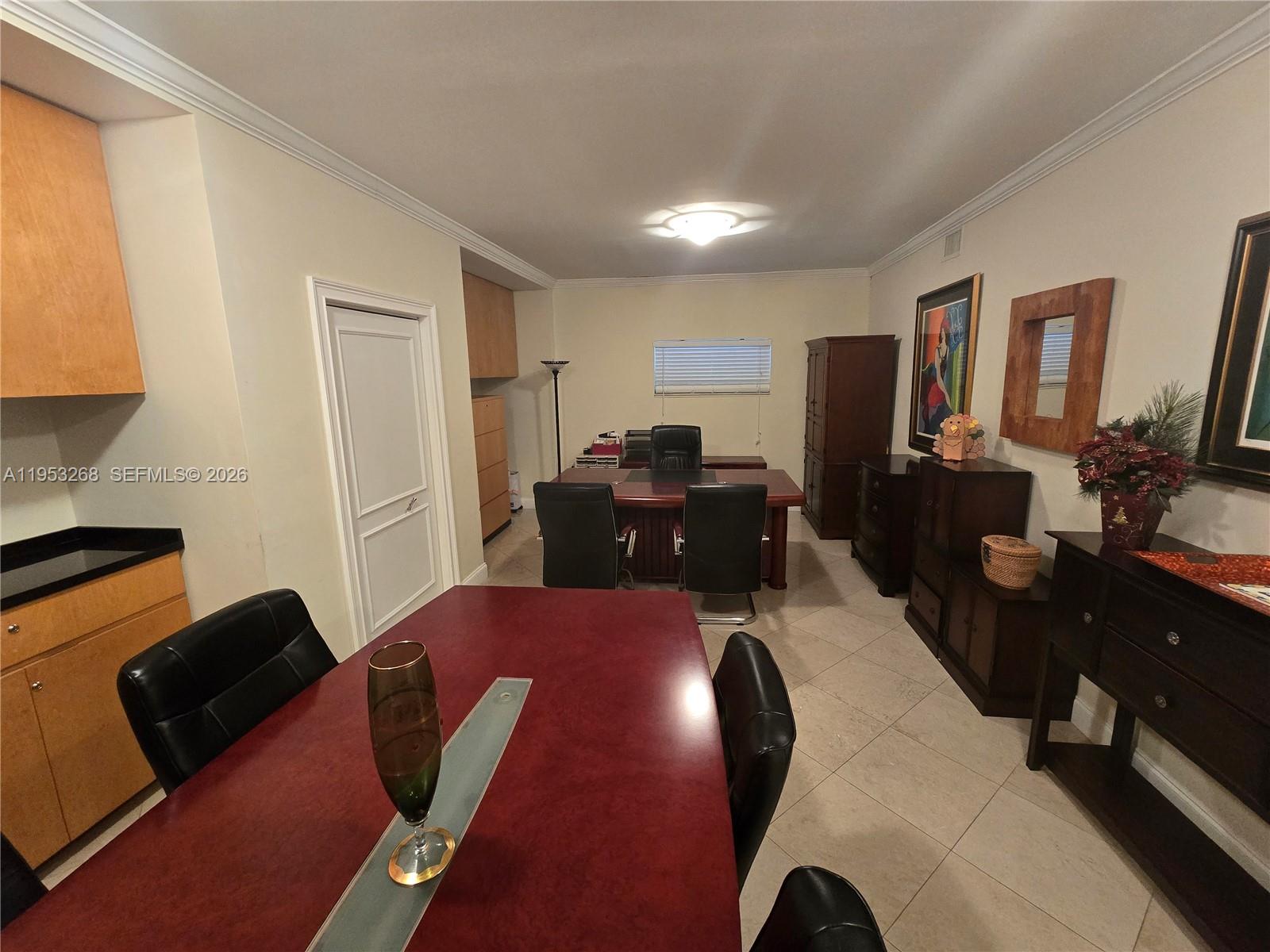 2555 Polk St Property Photo 21