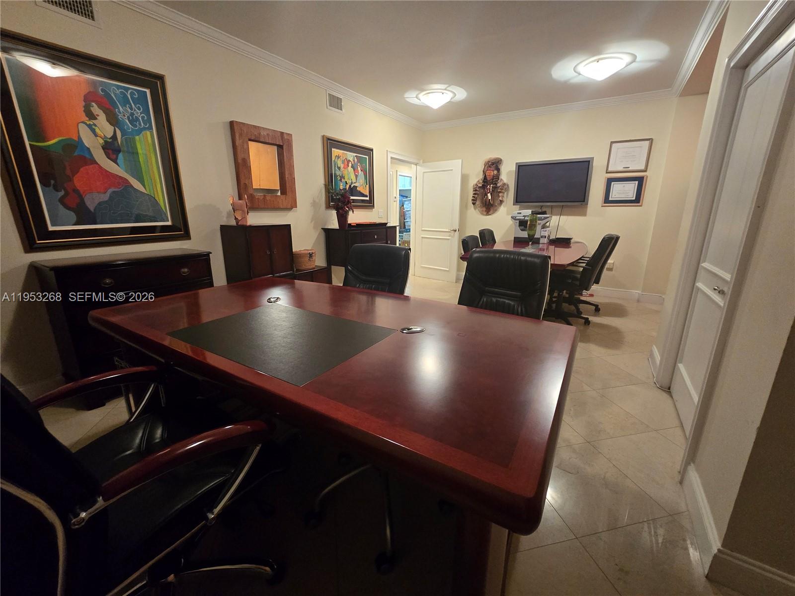 2555 Polk St Property Photo 22