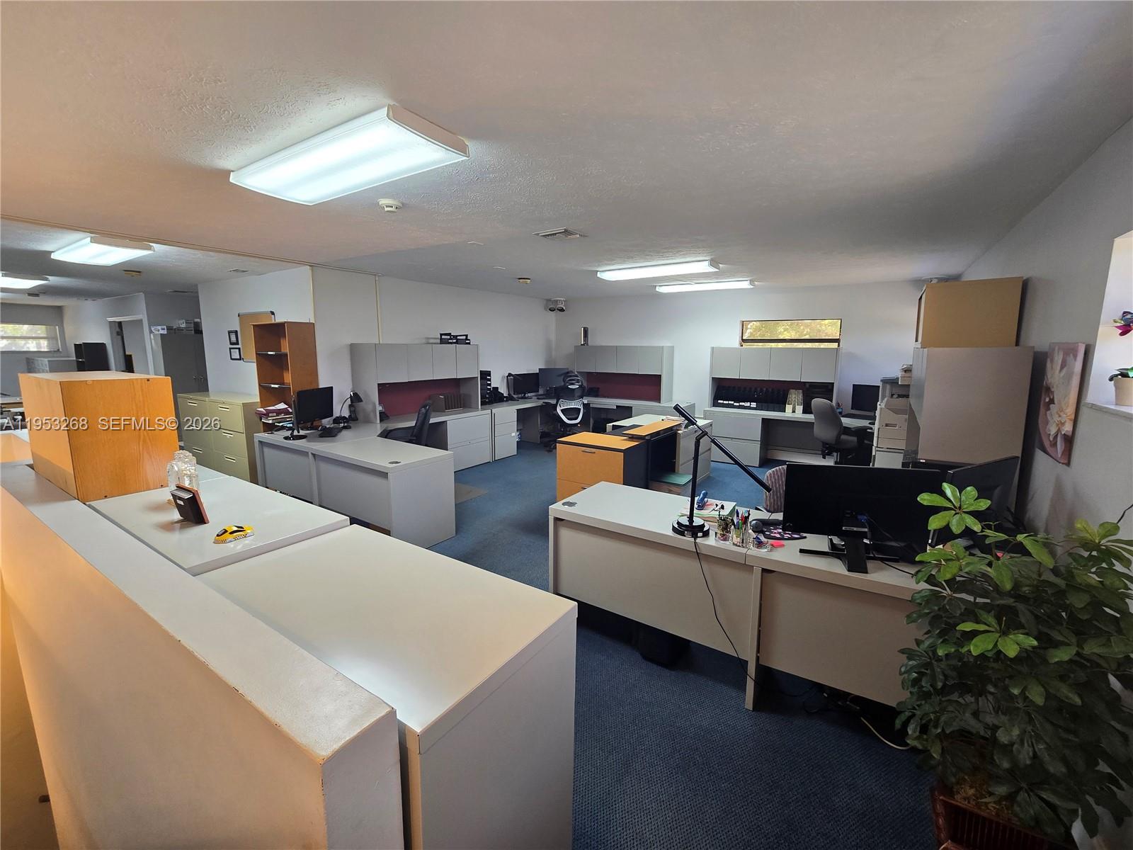 2555 Polk St Property Photo 29