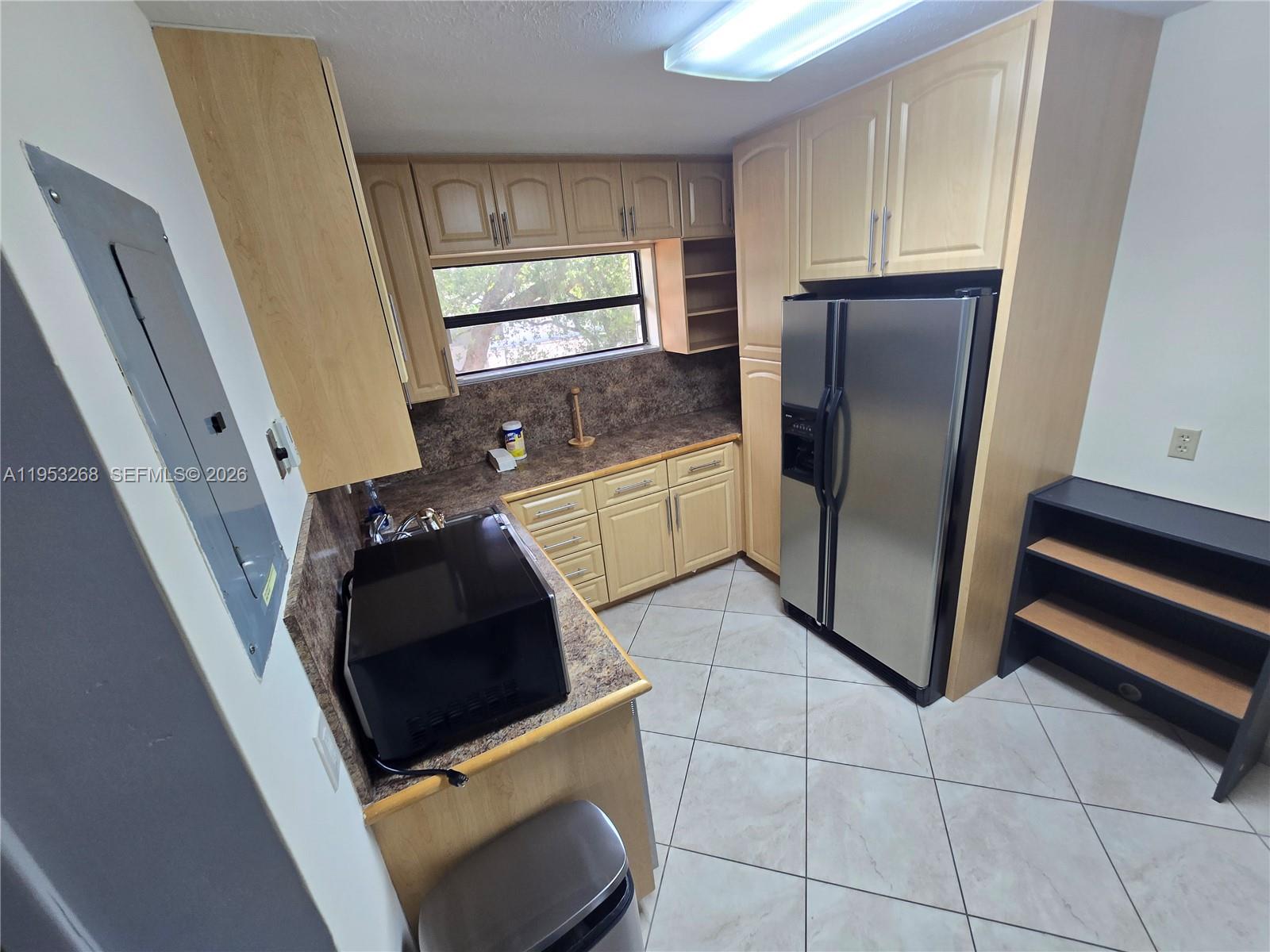 2555 Polk St Property Photo 35