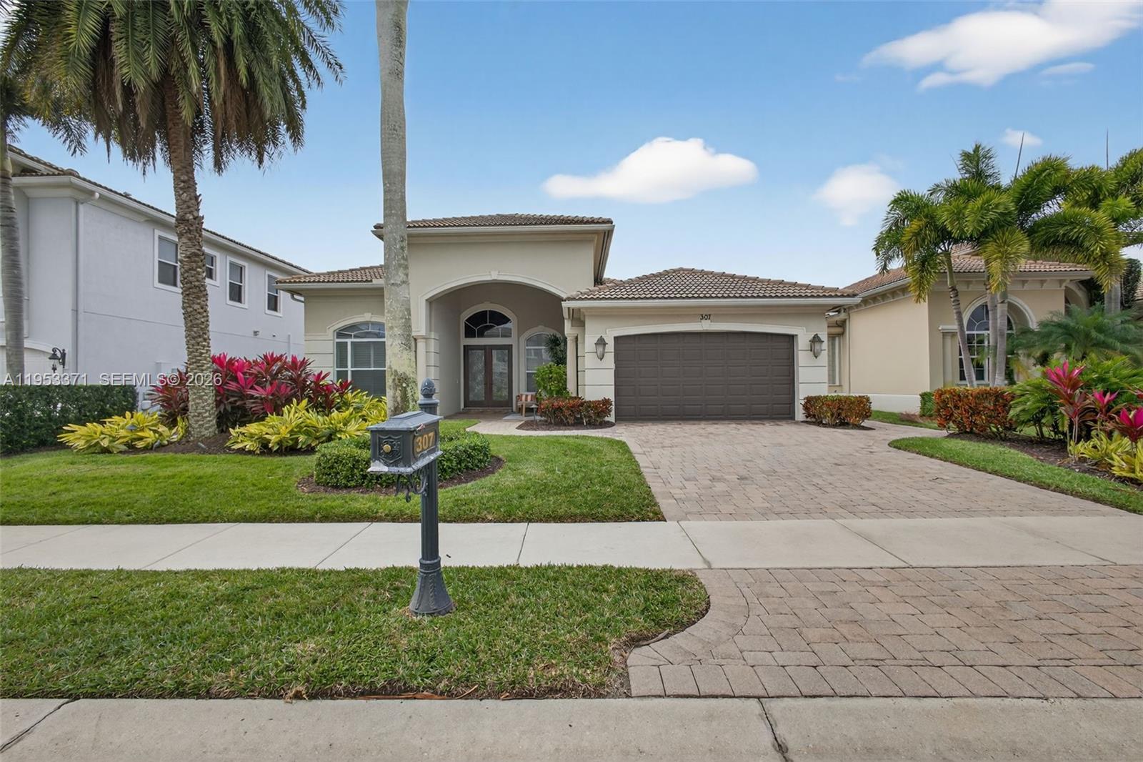 307 Charroux Dr