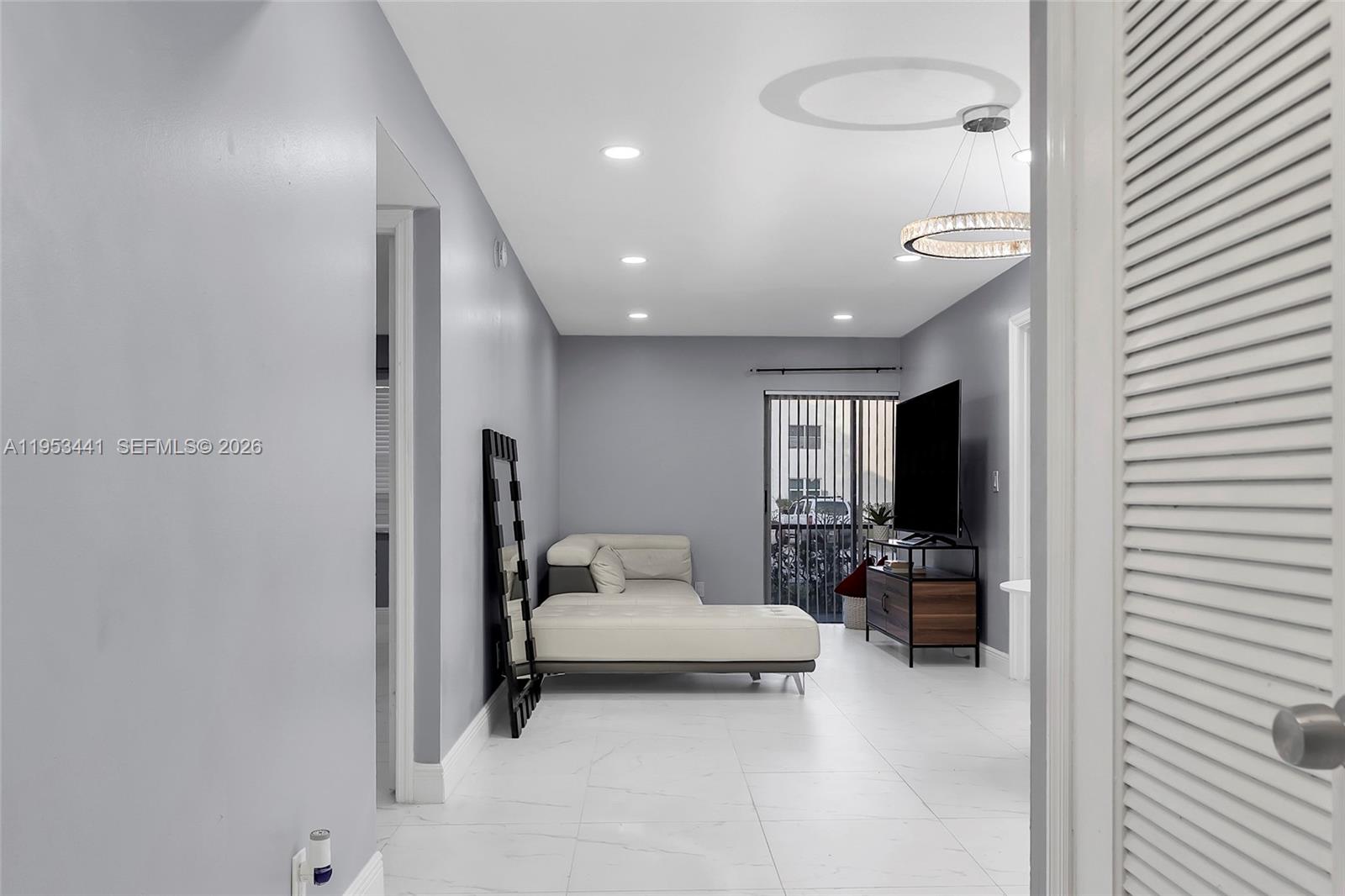 3300 Spanish Moss Ter 106 Property Photo 6