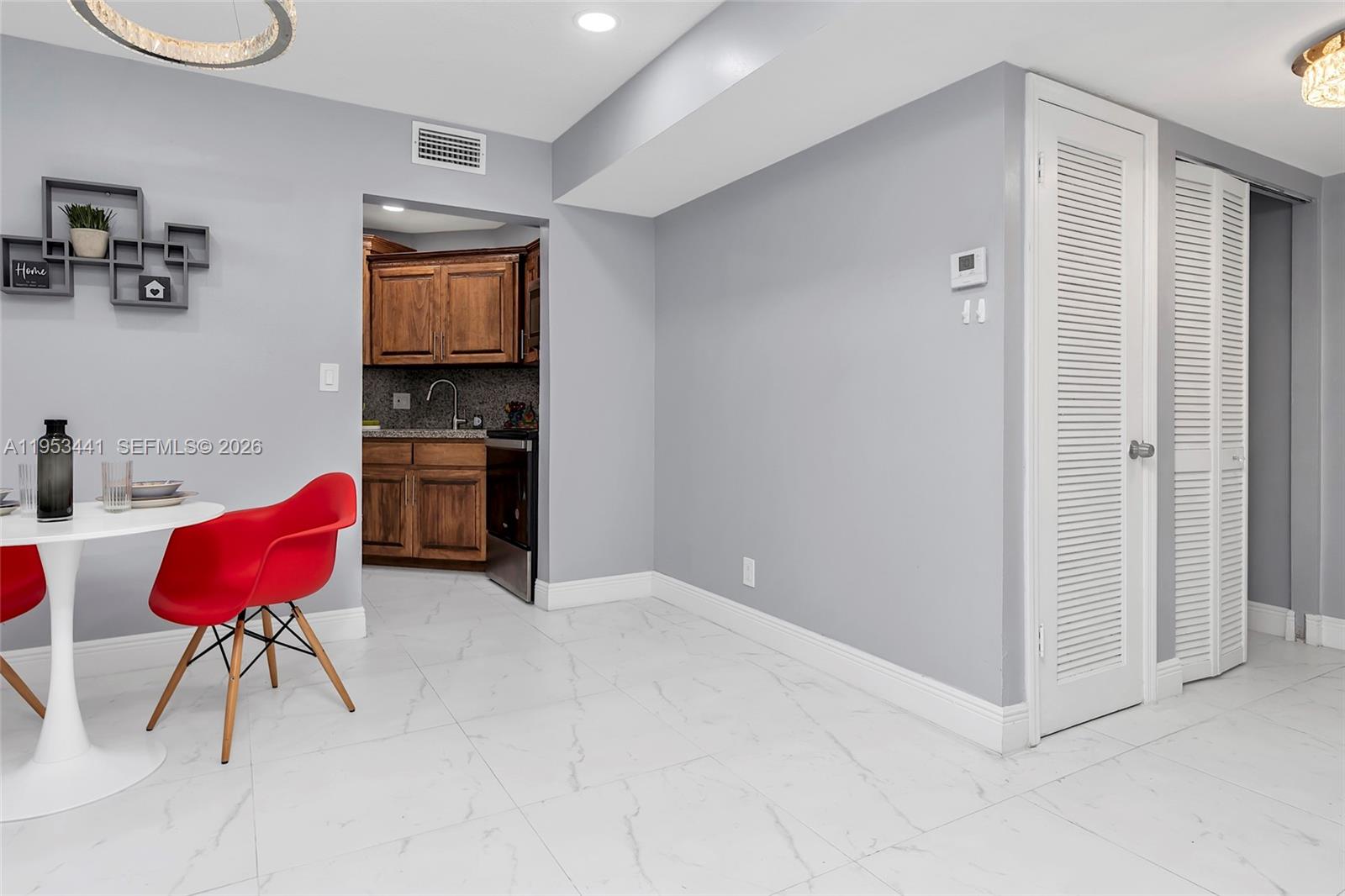 3300 Spanish Moss Ter 106 Property Photo 7