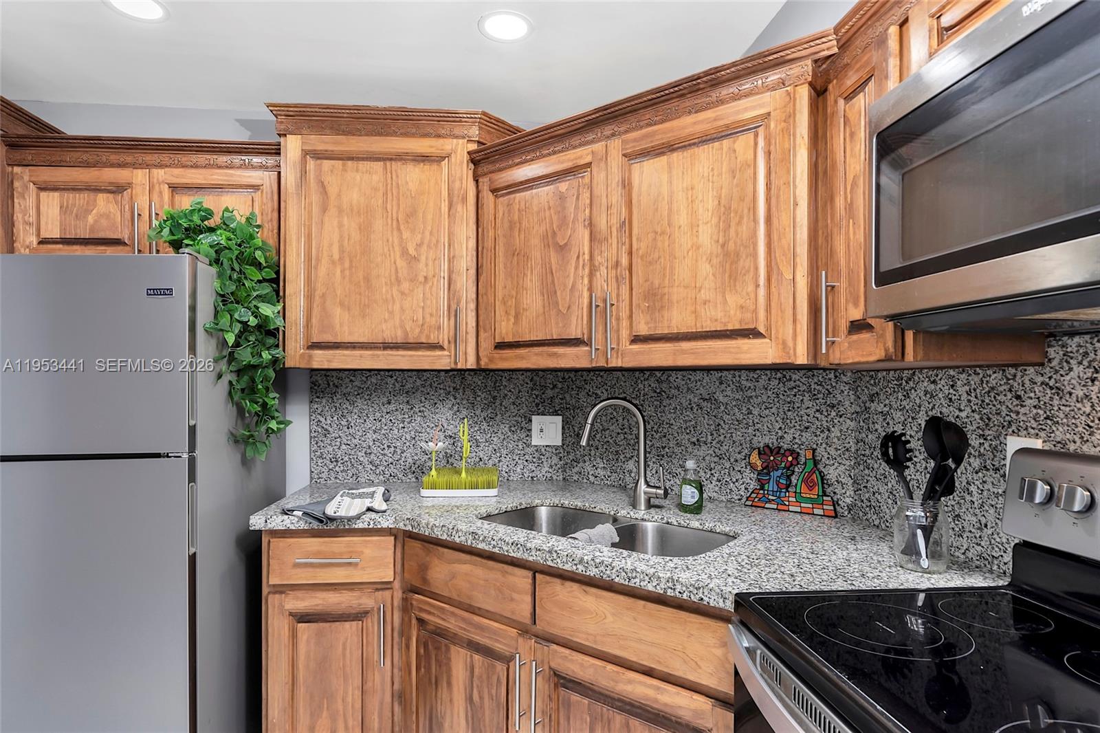 3300 Spanish Moss Ter 106 Property Photo 11