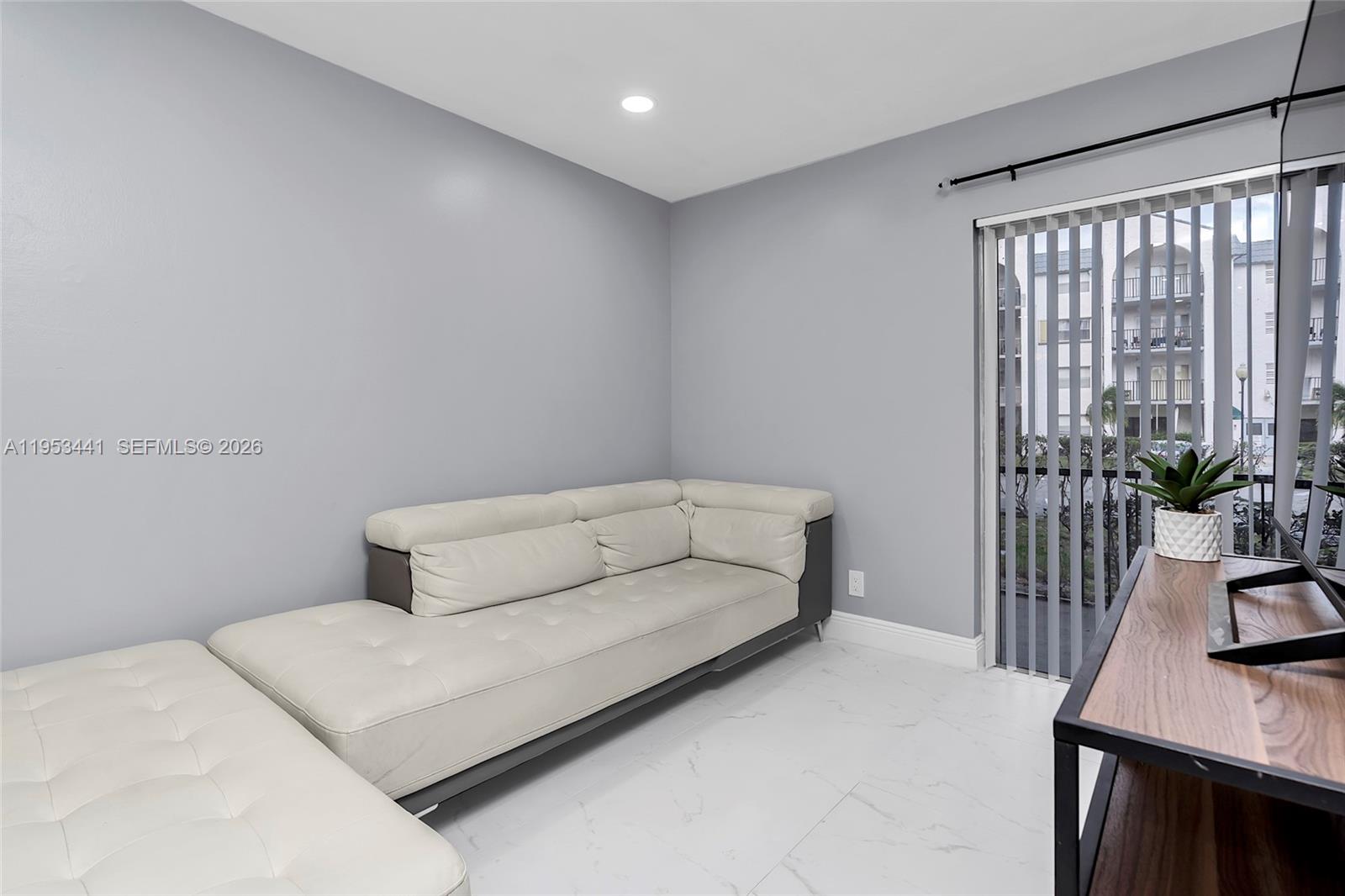 3300 Spanish Moss Ter 106 Property Photo 22