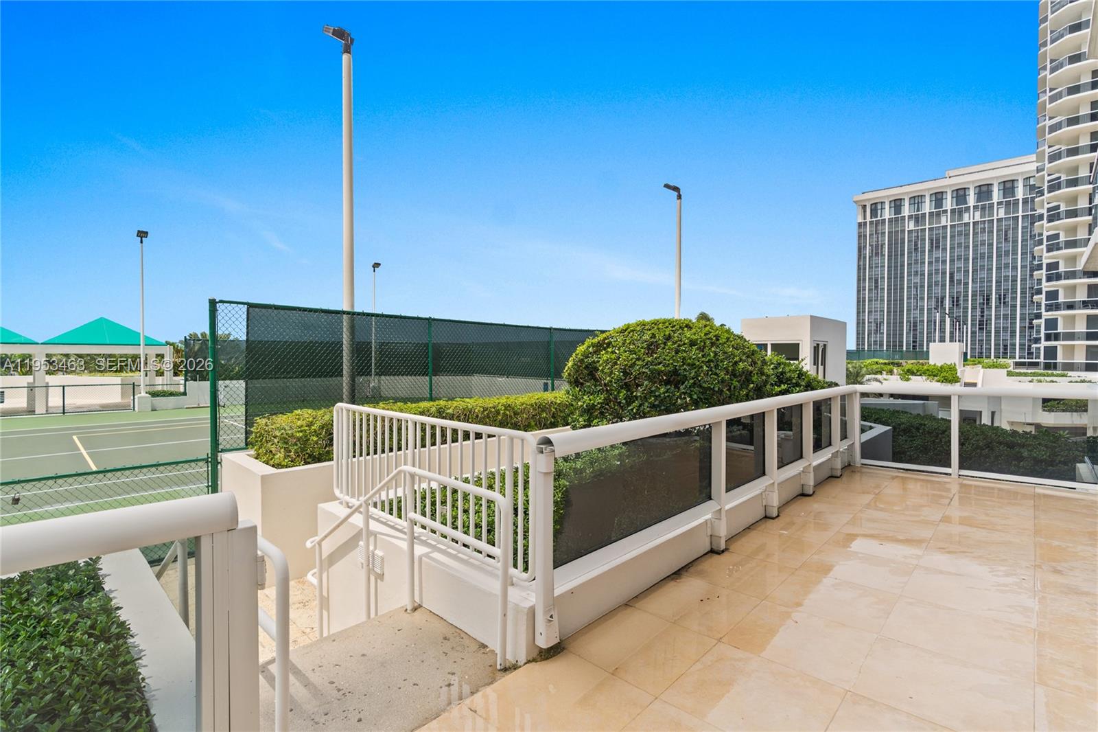 4775 Collins Ave 507 Property Photo 1