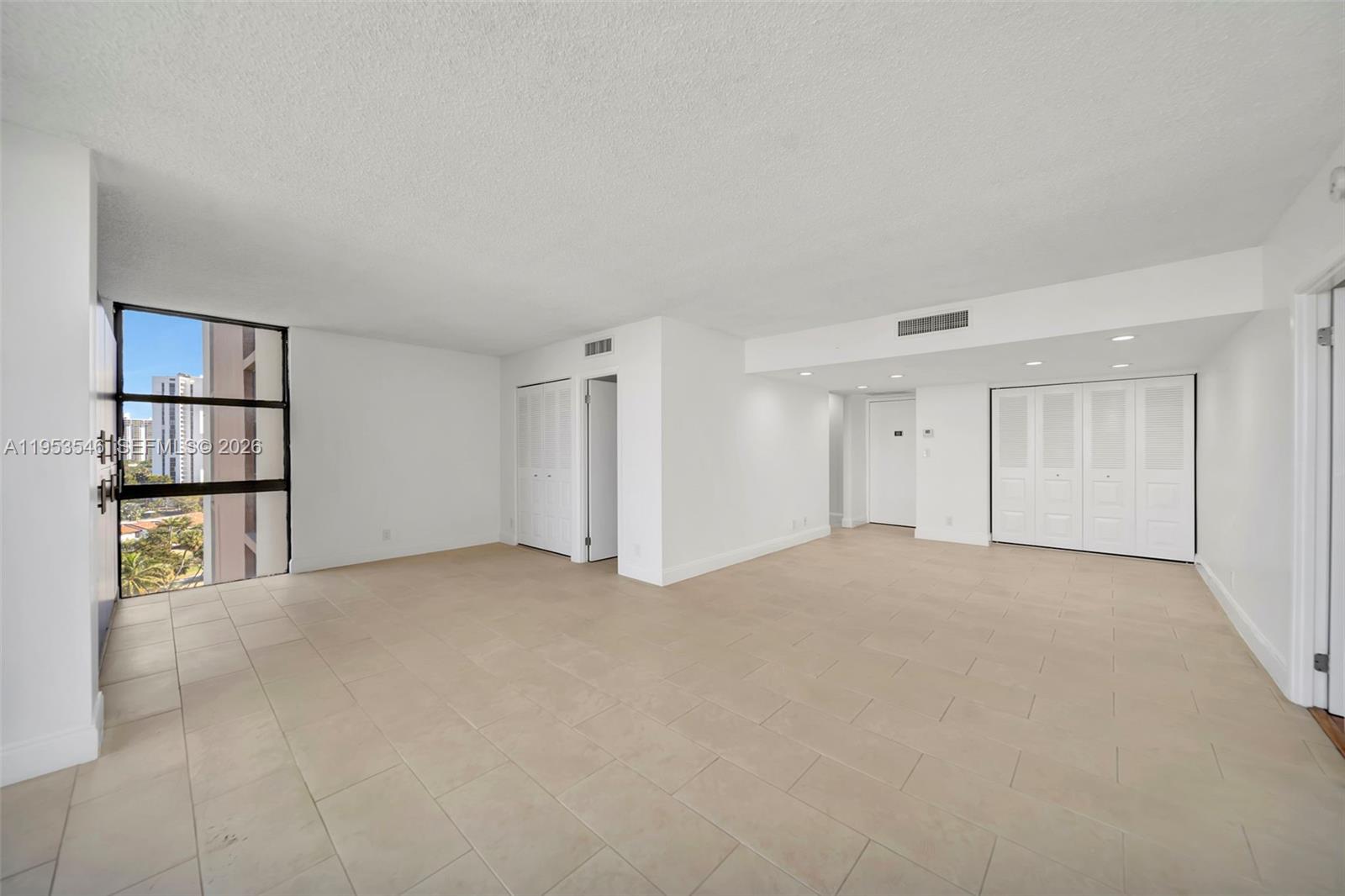 20379 W Country Club Dr 1232 Property Photo 8
