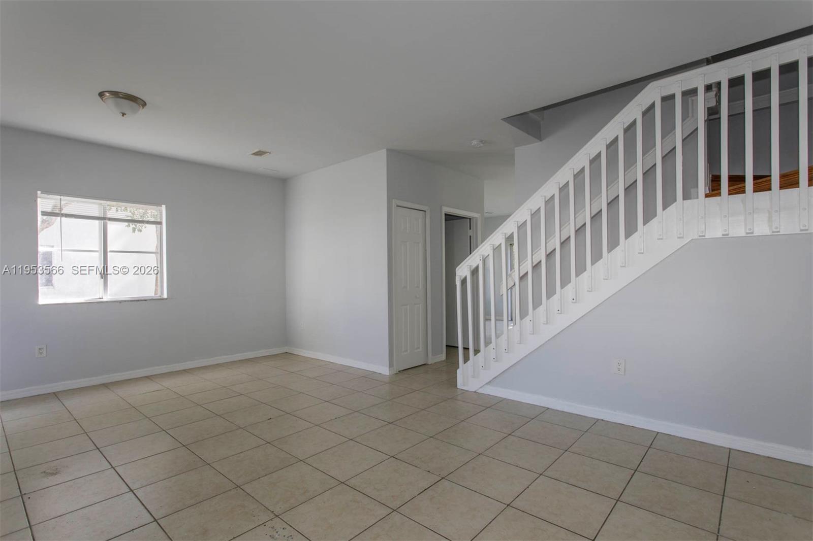 1518 Se 31 Ct Property Photo 8