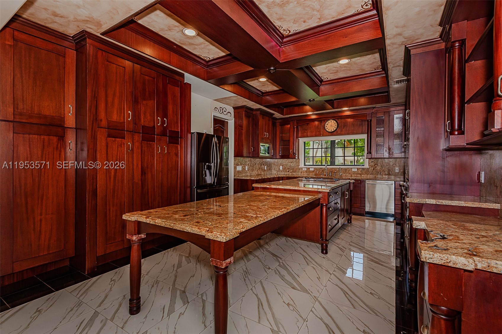 674 Ocean Blvd Property Photo 10