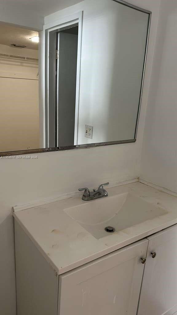 3660 Ne 166th St 609 Property Photo 15