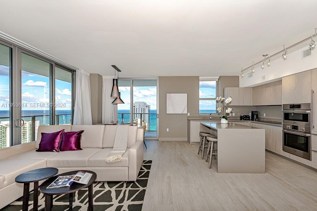 4010 S Ocean Dr R2701 Property Photo 7