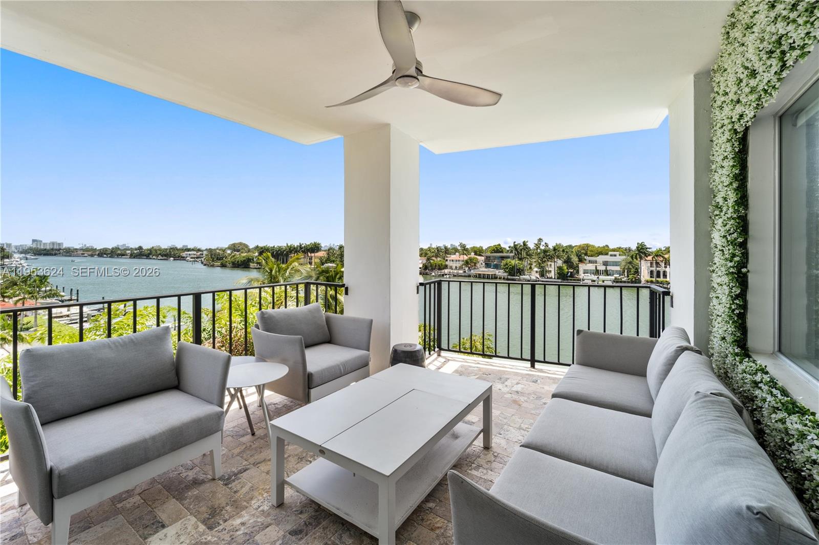 5640 Collins Ave 4d Property Photo 1