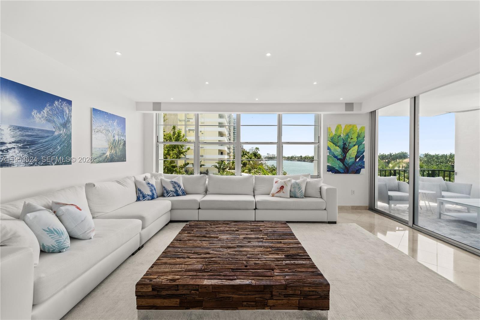 5640 Collins Ave 4d Property Photo 4