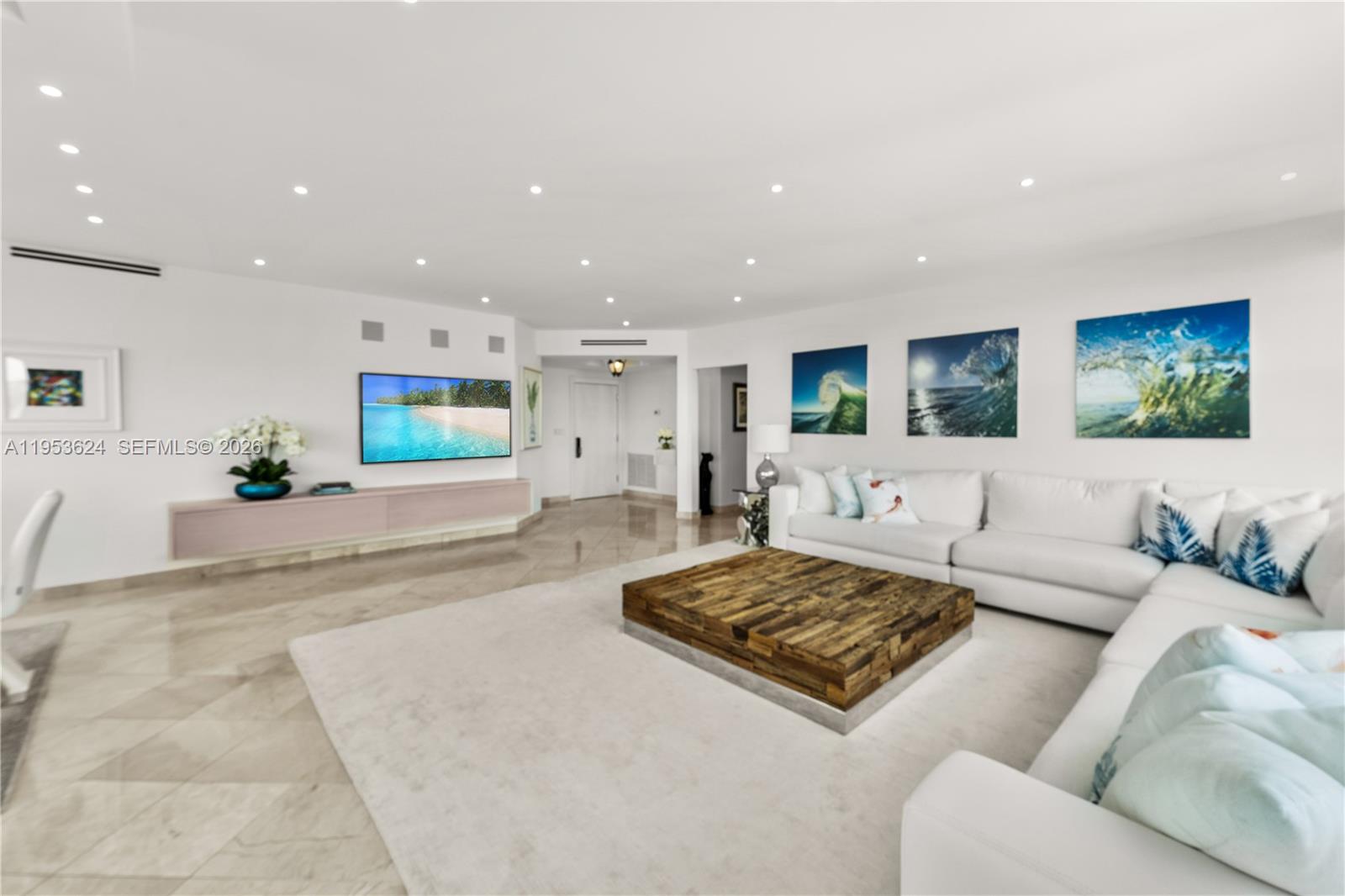 5640 Collins Ave 4d Property Photo 5