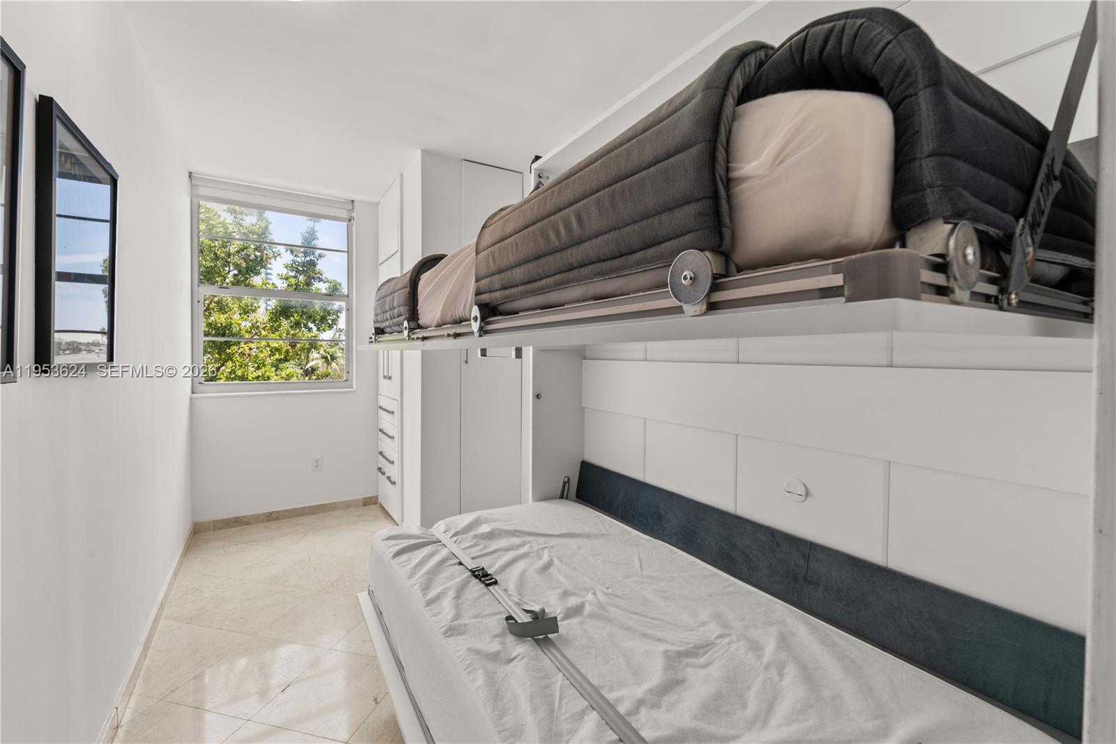 5640 Collins Ave 4d Property Photo 16