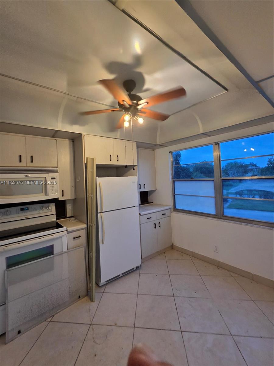2805 Victoria Way H2 Property Photo 8