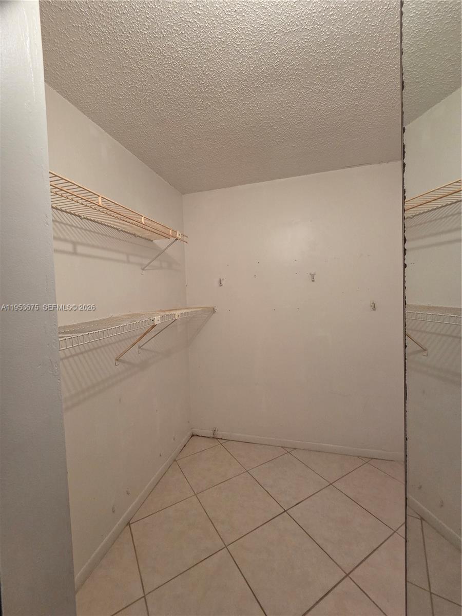2805 Victoria Way H2 Property Photo 16